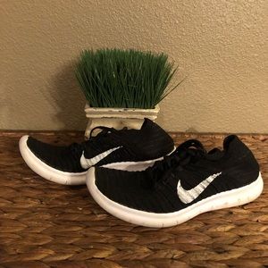 Ladies Nike Free Run